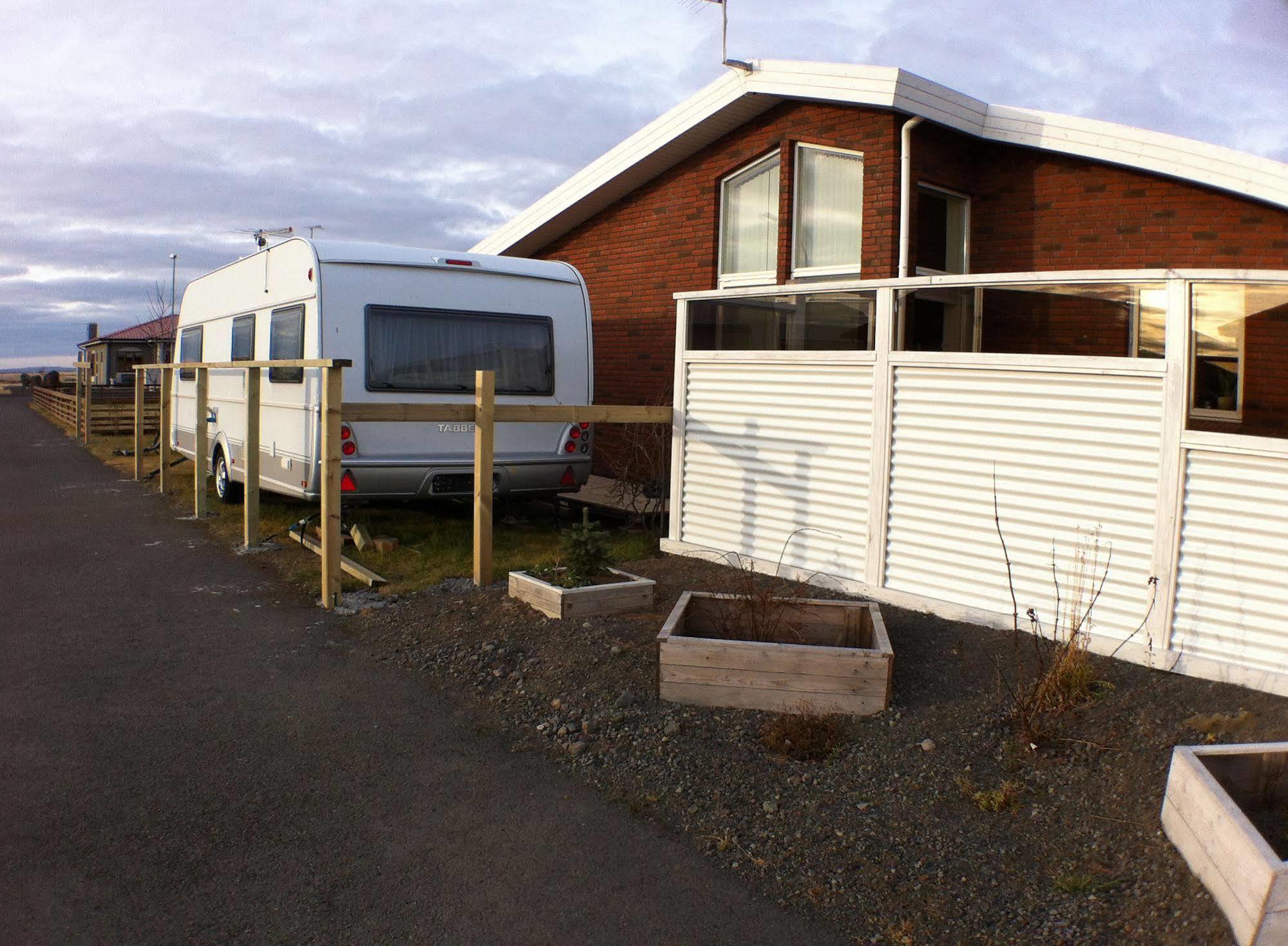 Guesthouse Bjarney Selfoss Buitenkant foto